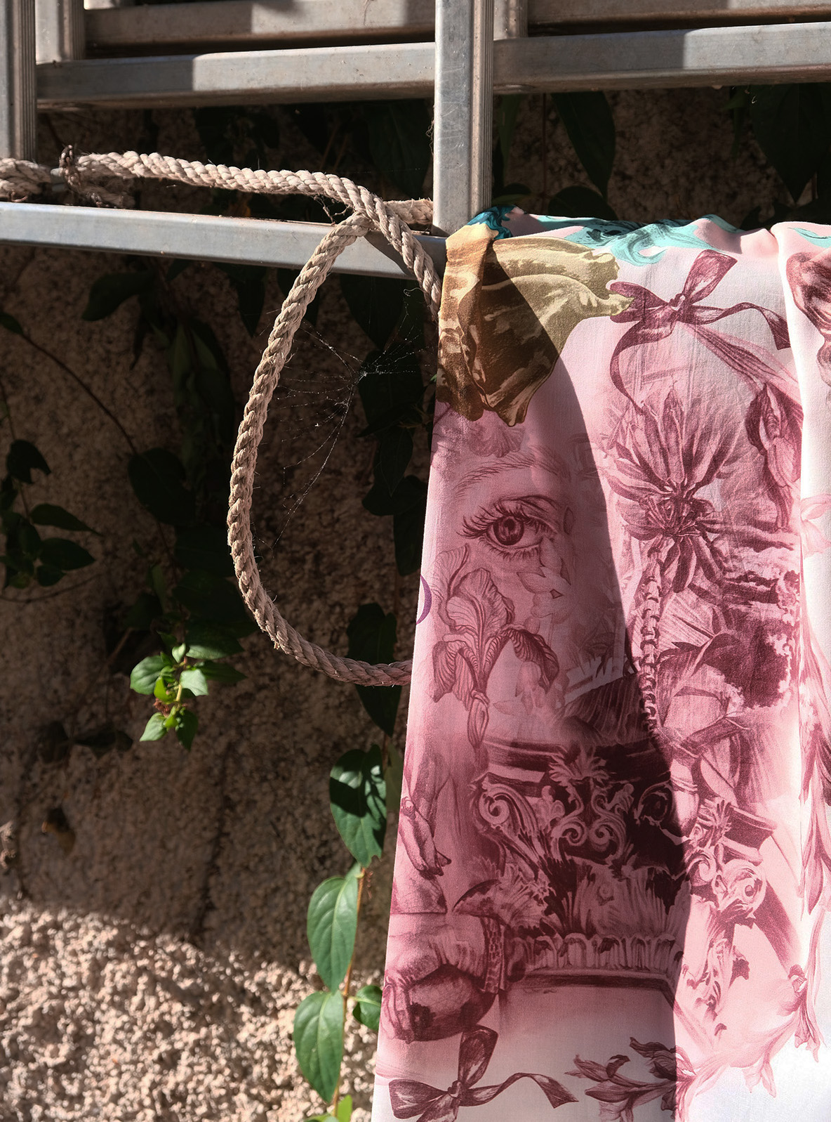 Daydream Sarong - Image 4